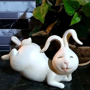 Relaxing Bunny Decor Vintage